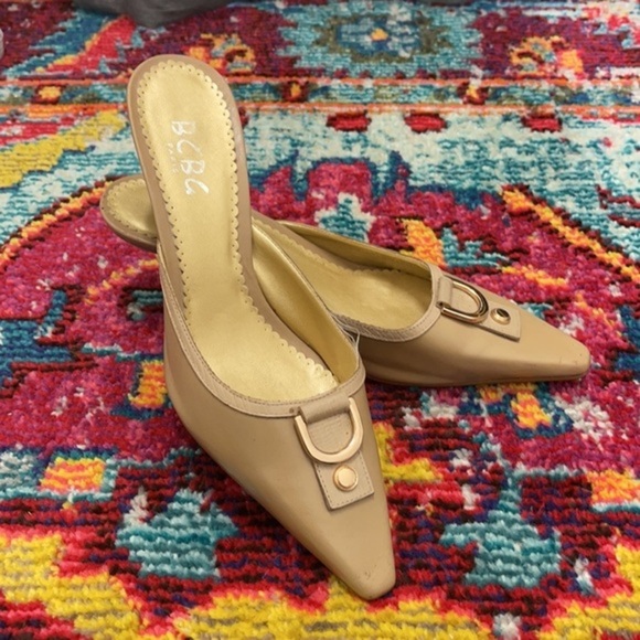 BCBG Paris slide pump shoes - Picture 2 of 5